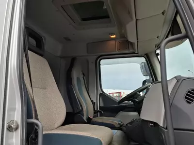 Volvo FL 240 yuk mashinasi