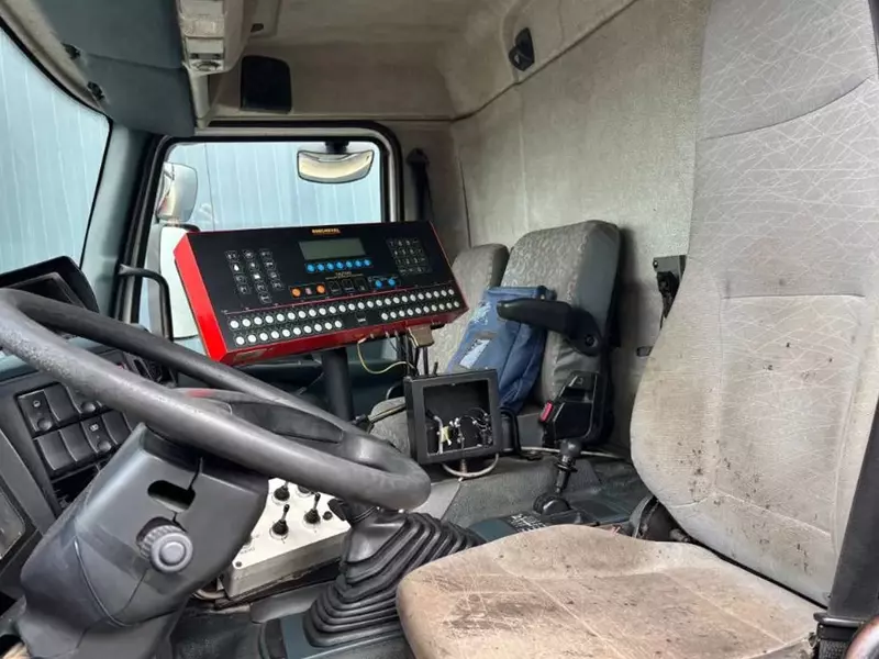  Fresh online©️ - Автогудронатор Renault Rincheval - 9000 литров