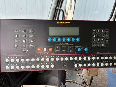 Автогудронатор Renault Rincheval - 9000 литров