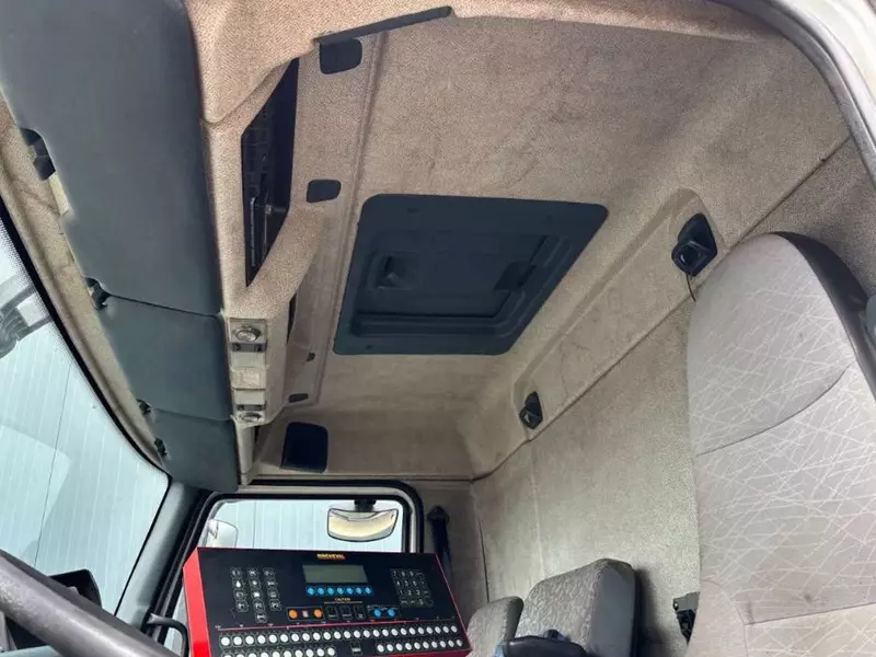  Автогудронатор Renault Rincheval - 9000 литров  - Fresh online©️