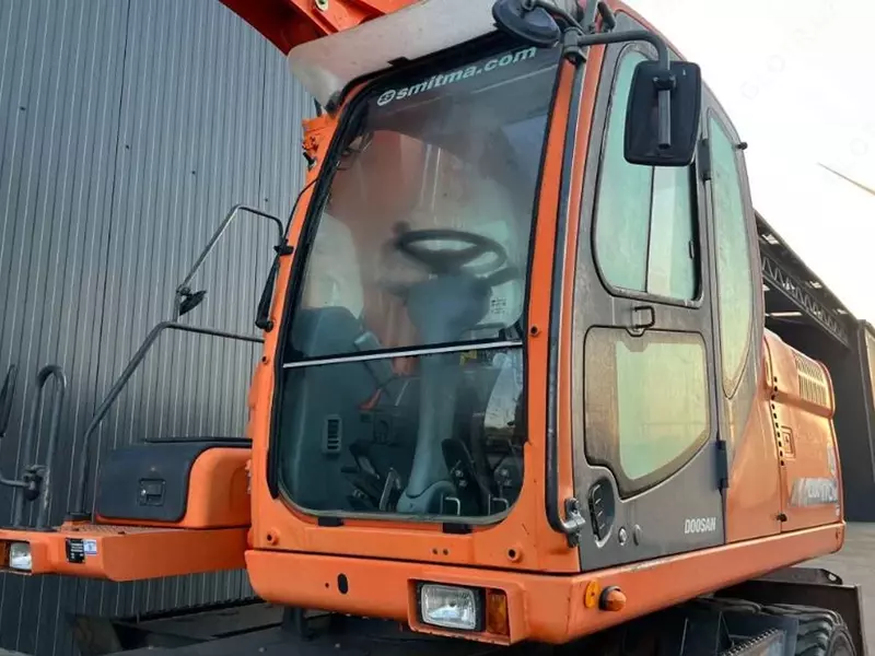  Колесные экскаватор Doosan DX170W Fresh online©️