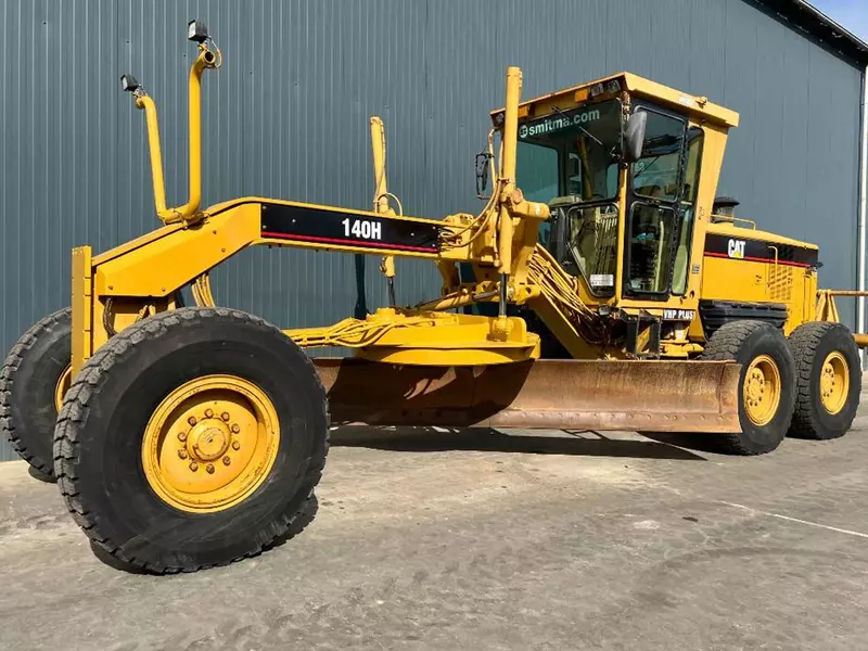 Грейдер Caterpillar 140H