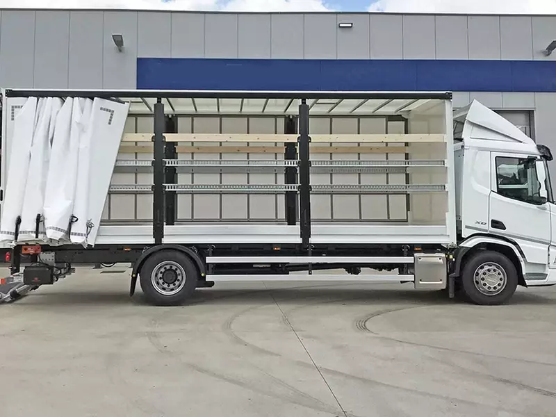  Грузовики с шасси и кабиной DAF XD 310 FA 4x2 — ST895 Schuifzeil Carr. - Fresh online©️