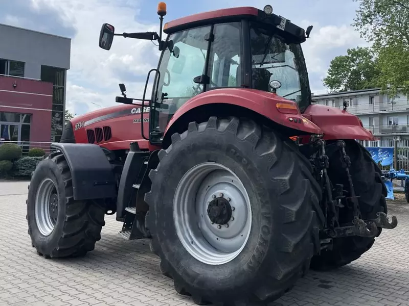   Трактор колесный Case IH MAGNUM 310