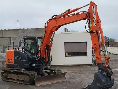   Гусеничный экскаватор Hitachi ZX85 USB-5A