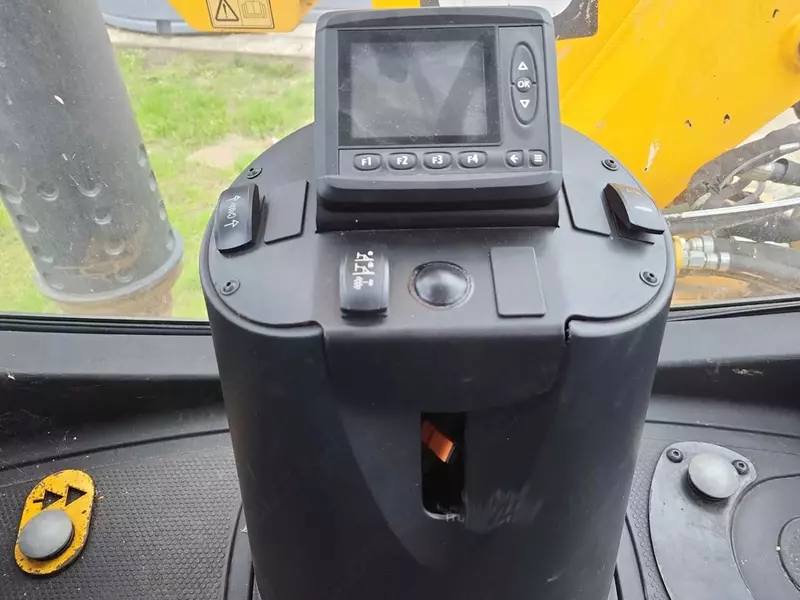  JCB 4CX Piling Master burg‘ulash uskunasi  - Fresh online©️