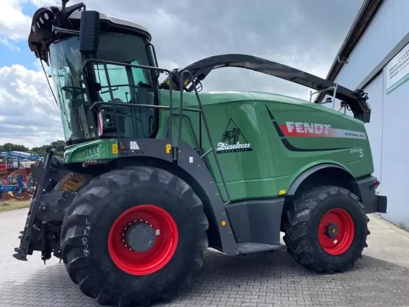 Кормоуборочный комбайн Fendt KATANA 65 S-EDITION