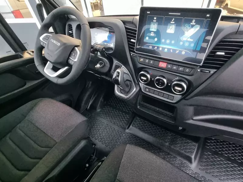  Закрытый фургон Iveco Daily 35S21 Фургоны
