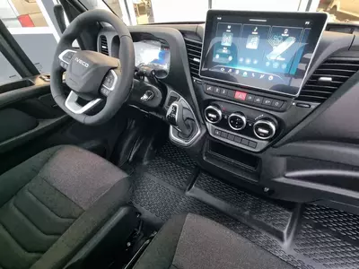 Закрытый фургон Iveco Daily 35S21