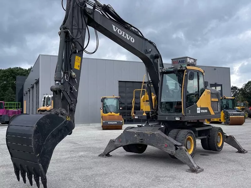 Колесные экскаватор Volvo EW160E