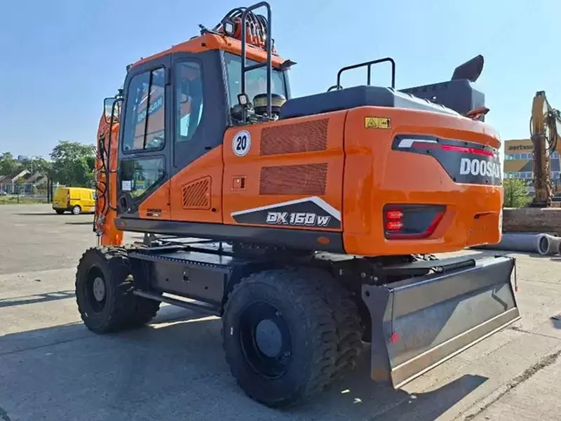  Колесные экскаватор Doosan DX160W-7 - 