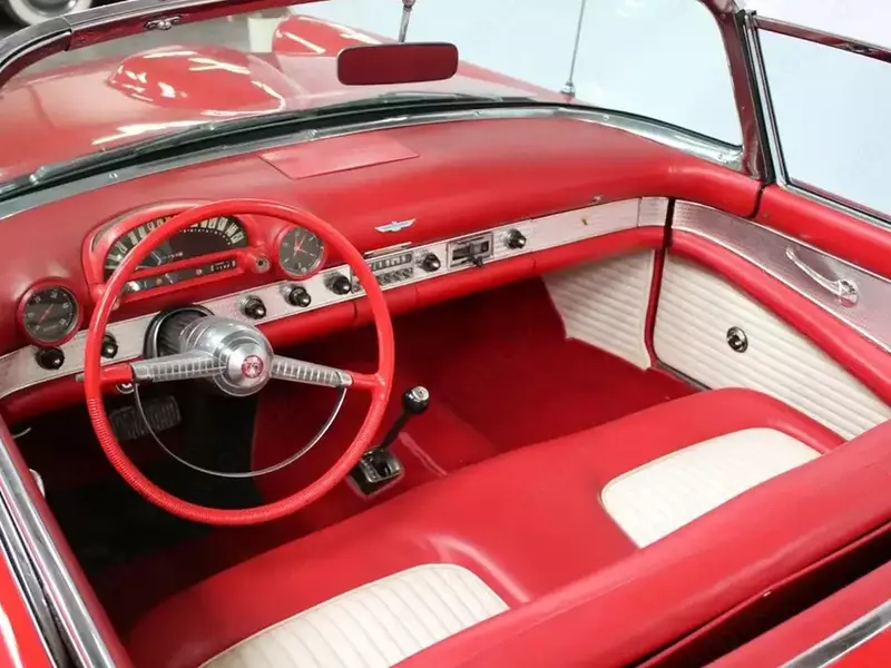  Кабриолет Ford Thunderbird V8 - Спортивные автомобили