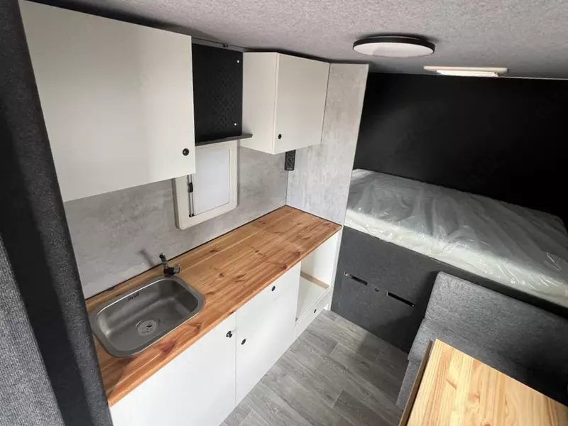  Фургон Iveco Daily 35S14 - Фургоны