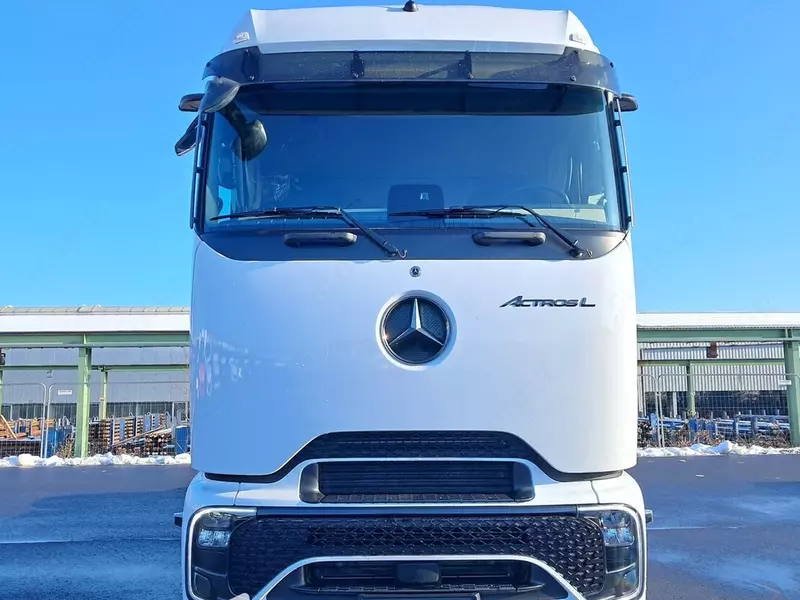  Тягач Mercedes Actros L 1848 4X2