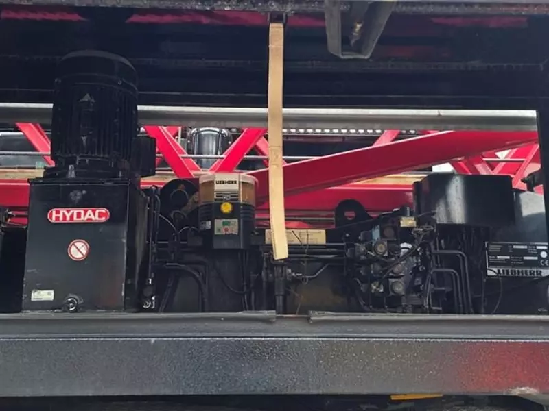  Fresh online©️ - Башенный кран Liebherr MK63 Dutch Registration