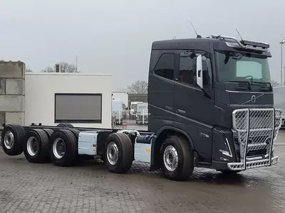  Шасси грузовик Volvo FH16 750 10X4 Только в розницу