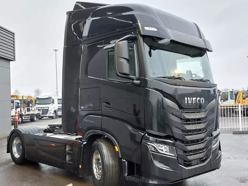  Тягач Iveco S-Way 570 4X2 Только в розницу