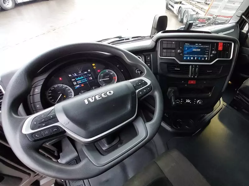  Fresh online©️ - Тягач Iveco S-Way 570 4X2