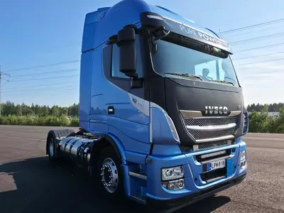   Тягач Iveco Stralis 460 4x2 CNG / LNG