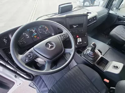 Самосвал Mercedes Arocs 4245 8X4 Meiller