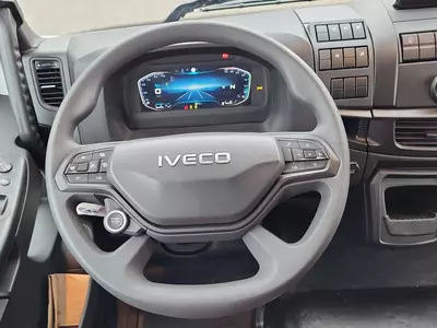Шасси грузовик Iveco Eurocargo 160E250 4X2