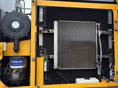  Колесные экскаваторы Volvo EW160E Fresh online©️