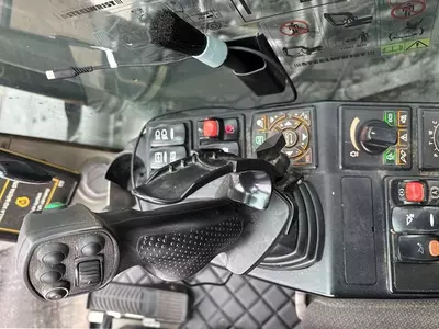 Колесные экскаваторы Volvo EW160E