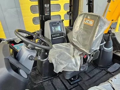  Экскаватор погрузчик JCB 3DX Xtra 4x4 - Fresh online©️