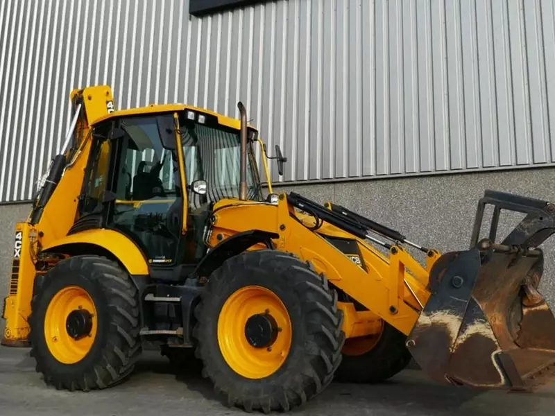   JCB 4CX PRO ekskavator yuklagichi