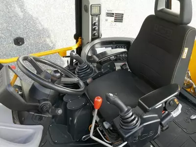 Экскаватор погрузчик JCB 4CX PRO