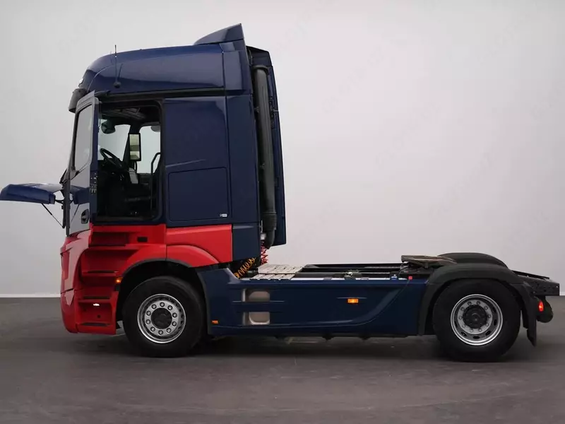  Тягач Mercedes Actros 1846 4X2 - 
