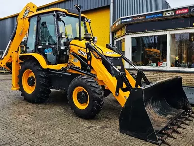   Экскаваторы-погрузчик JCB 3DX Plus 4WD / Кондиционер