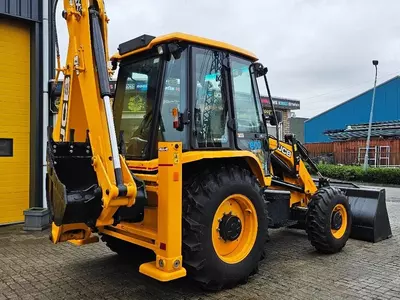  Экскаваторы-погрузчик JCB 3DX Plus 4WD / Кондиционер Только в розницу