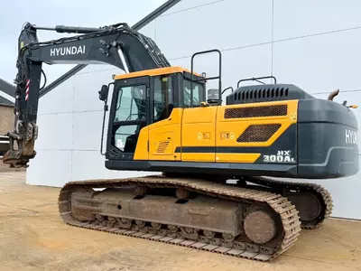  Гусеничные экскаватор Hyundai HX300AL - 