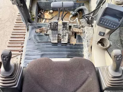 Гусеничные экскаватор Hitachi ZX470LCH-3 - 24 м