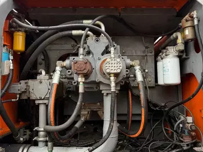 Гусеничные экскаватор Hitachi ZX470LCH-3 - 24 м