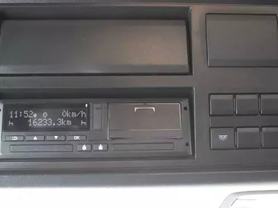 Контейнеровоз MAN TGS 26.480