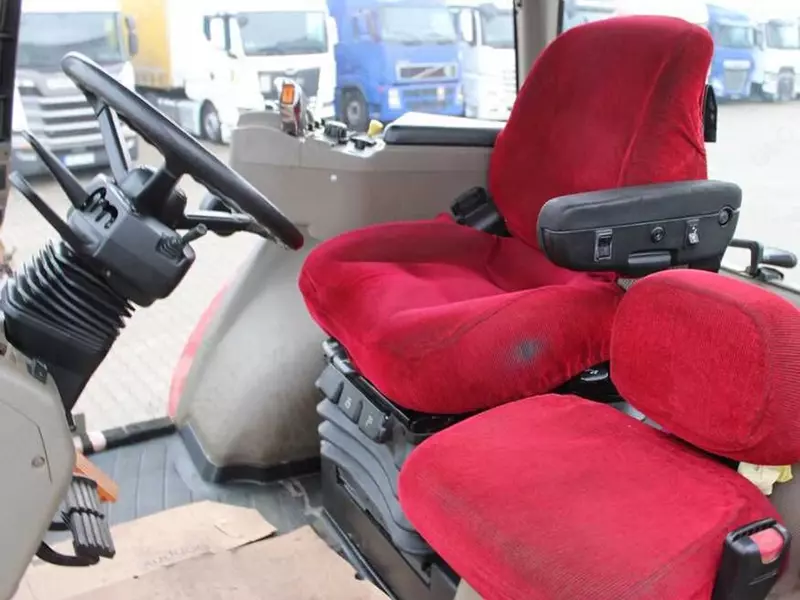 Трактор колесный Case IH 335