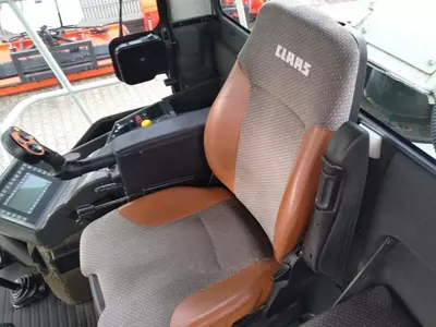 Кормоуборочный комбайн Claas JAGUAR 850