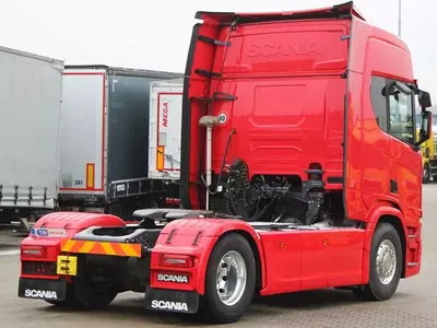  Тягач Scania R560 Только в розницу