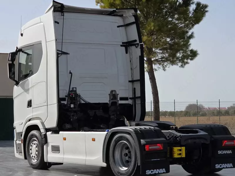  Тягач Scania S560 4X2 - 