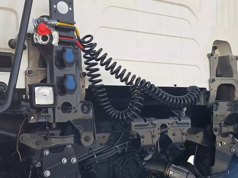  Тягач Scania S560 4X2 Fresh online©️