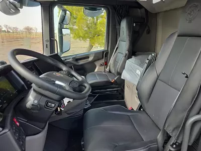 Тягач Scania S560 4X2