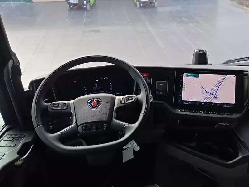  Тягач Scania S560 4X2 - Тягачи