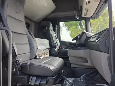 Тягач Scania S560 4X2