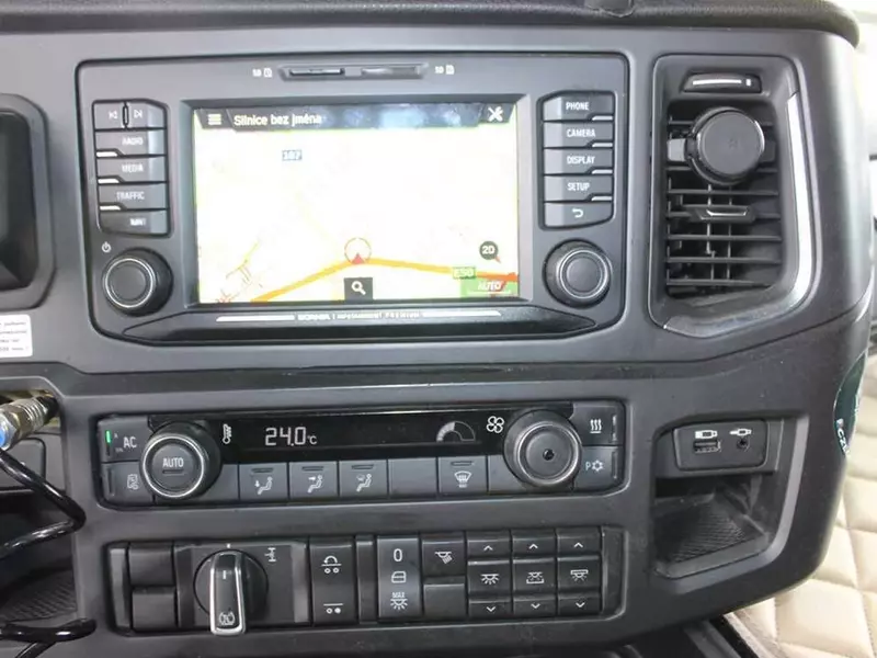  Scania R450 6X2 samosval - Samosvallar