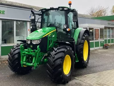 Трактор колесный John Deere 6120M MIT KABINE