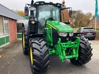   Трактор колесный John Deere 6120M MIT KABINE