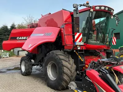  Зерноуборочный комбайн Case IH 7088 - 