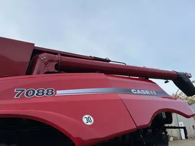  Зерноуборочный комбайн Case IH 7088 Fresh online©️
